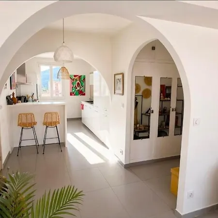 Apartment Magnifique F3 Entree De Vue
